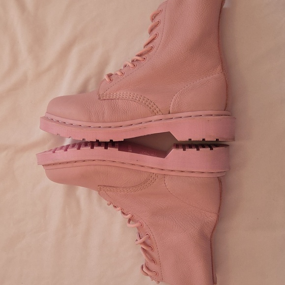 Dr. Martens 1460 Pascal Mono boots Chalk Pink Size 7 - Picture 3 of 10